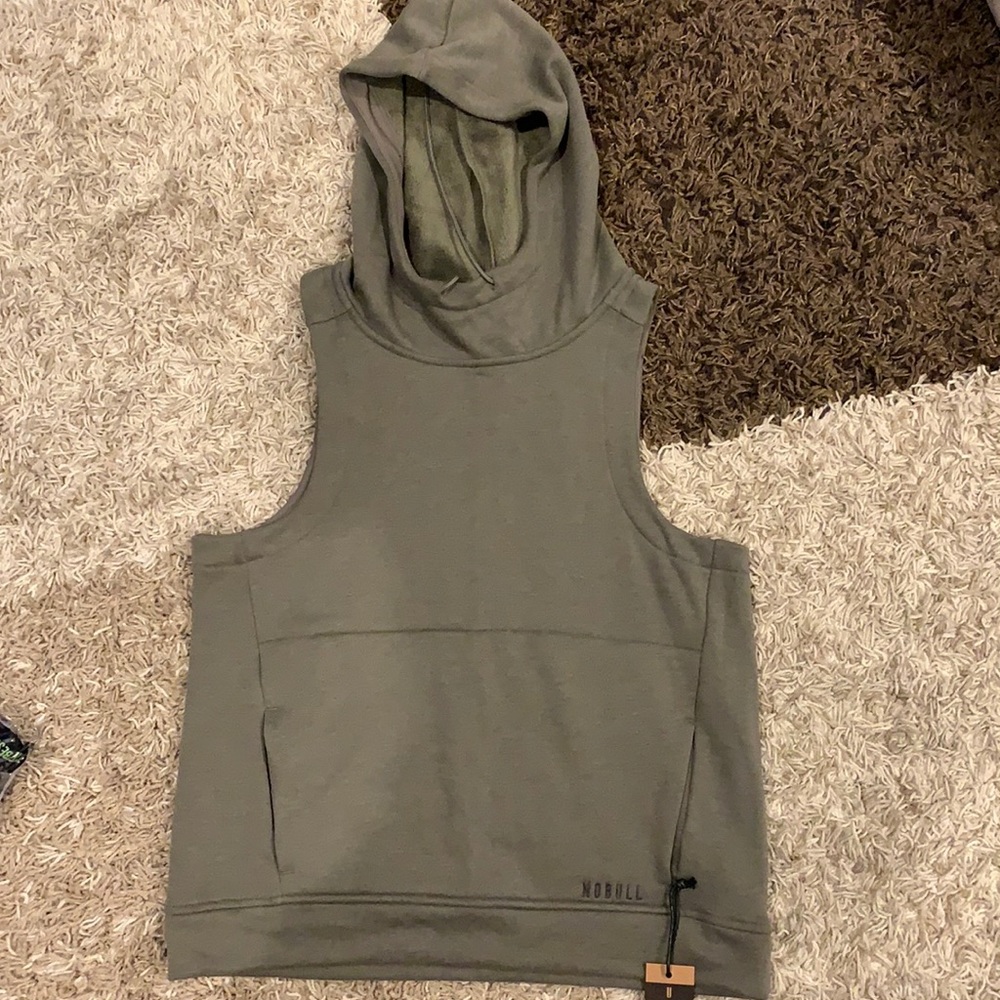 NOBULL Women’s Microplush sleeveless hoodie